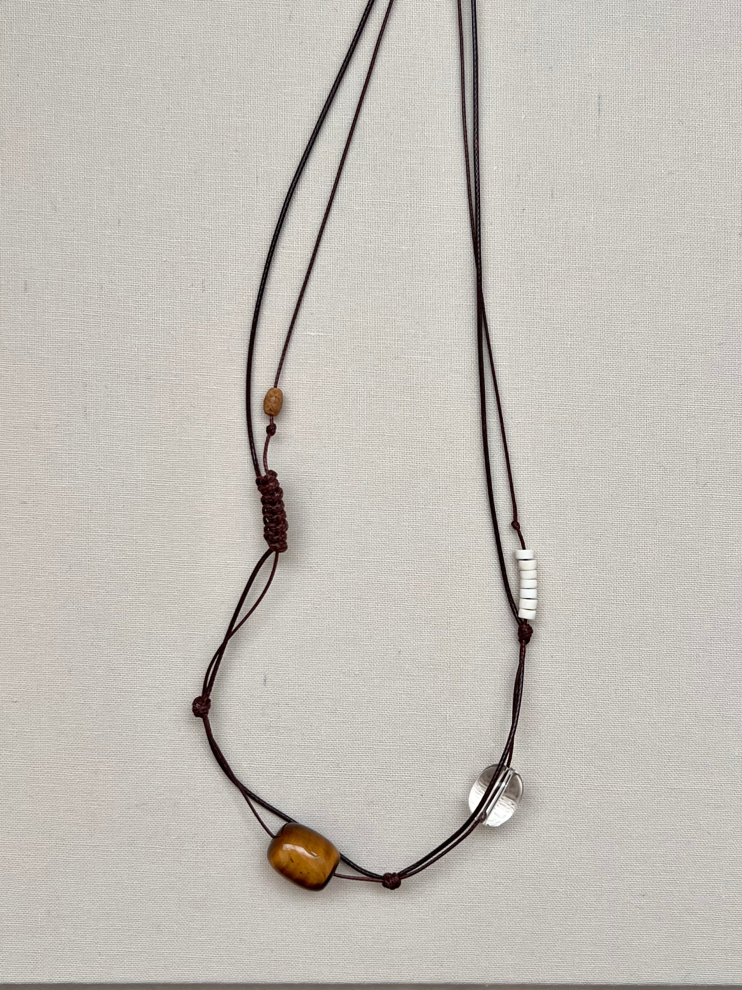 07 BROWN NATURAL BEADS NECKLACE